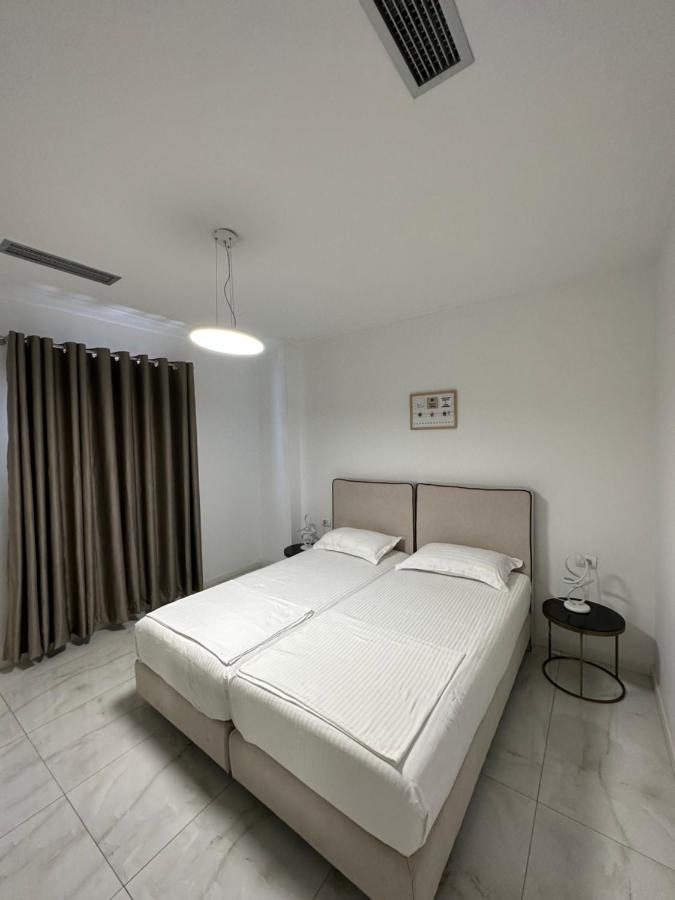Luxury Penthouse B&E Apartman Saranda Kültér fotó