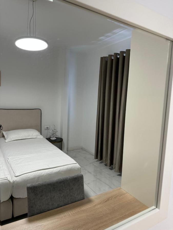 Luxury Penthouse B&E Apartman Saranda Kültér fotó
